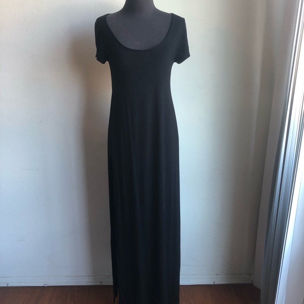 Wet Seal sz M open side slit maxi dress